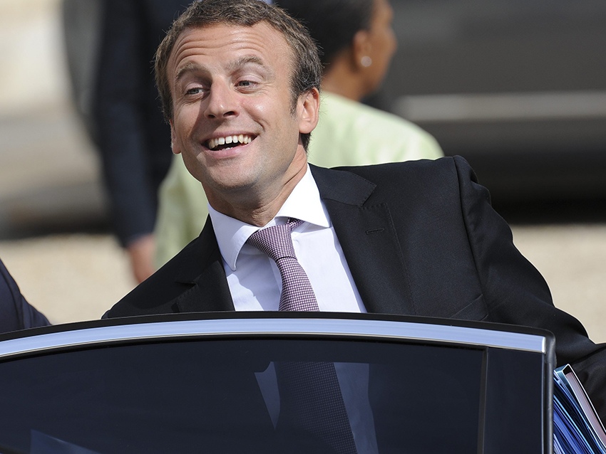 Quand Macron devient un mème : du “push-face” à la gloire virale